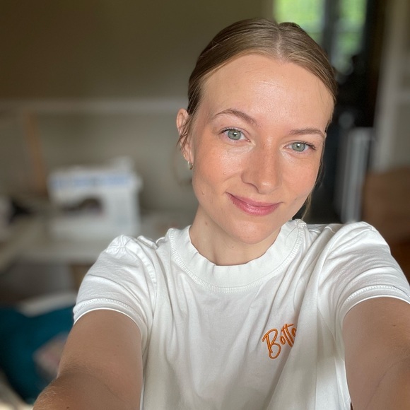 Meet your Posher, Sarah - Picture 3 of 4